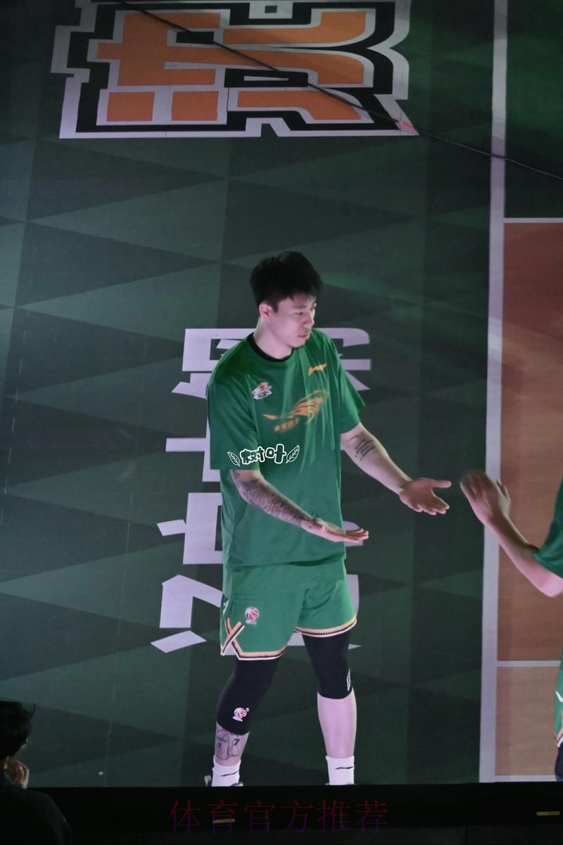 张镇麟16分王哲林14+7 上海客场大胜送辽宁4连败 张镇麟16分王哲林14+7 上海客场大胜送辽宁4连败